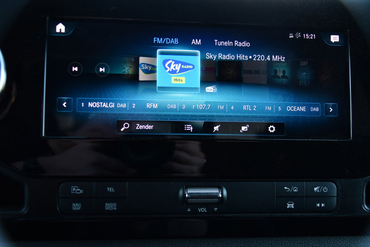 Vehicle Image 30