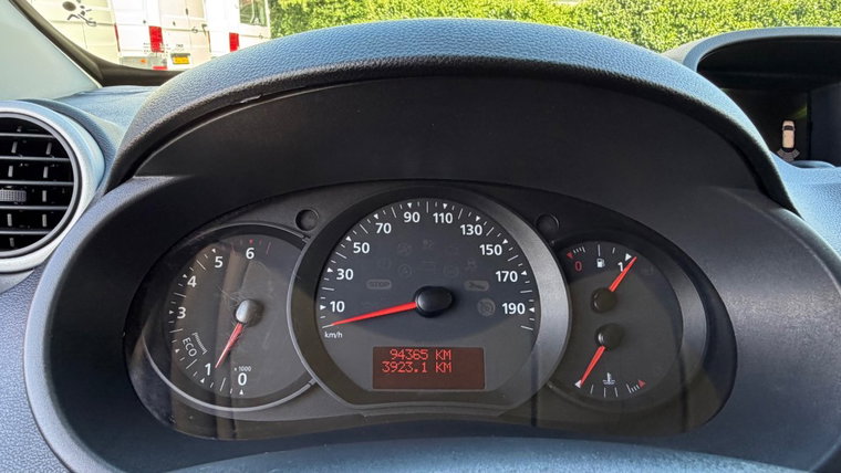 Vehicle Image 26