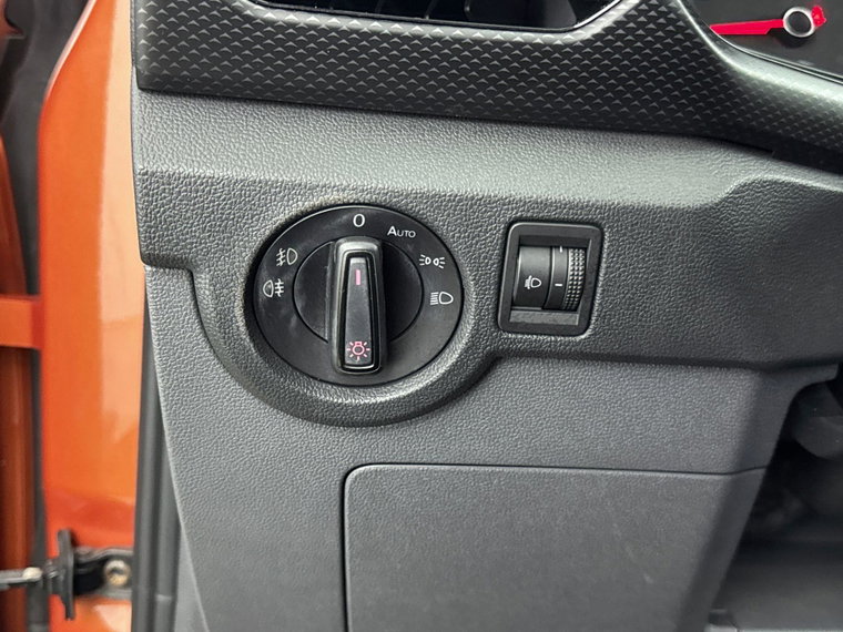 Vehicle Image 24