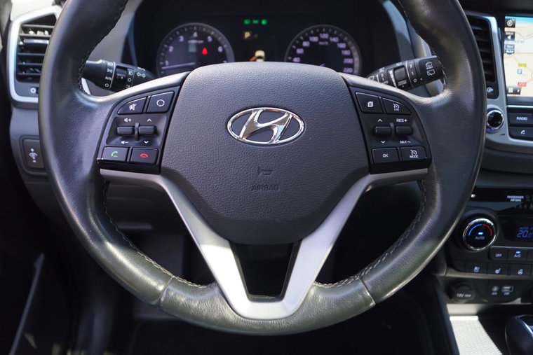 Vehicle Image 19