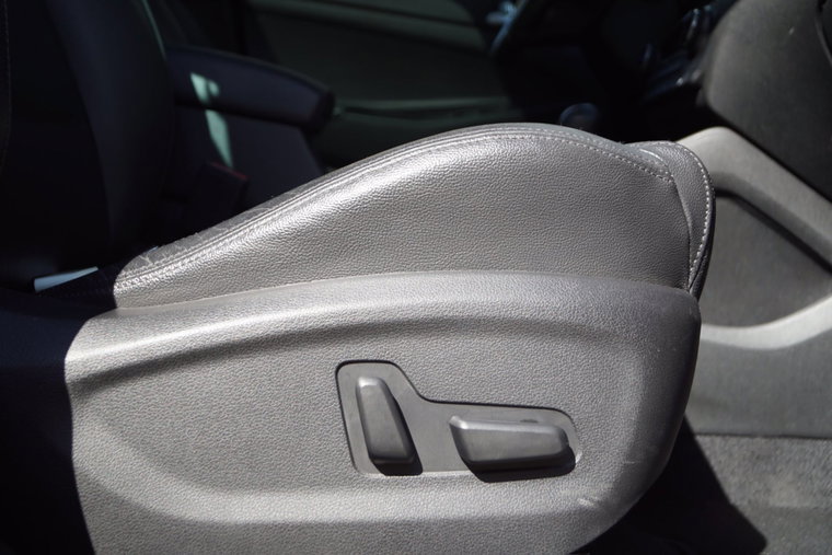 Vehicle Image 28