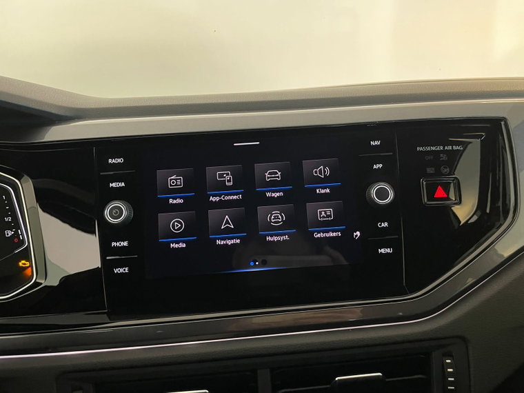 Vehicle Image 35