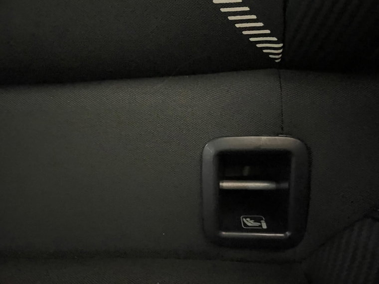 Vehicle Image 41