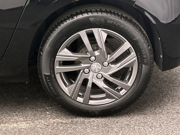 Vehicle Image 37