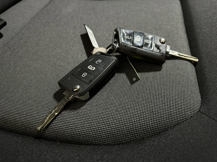 Vehicle Image 16