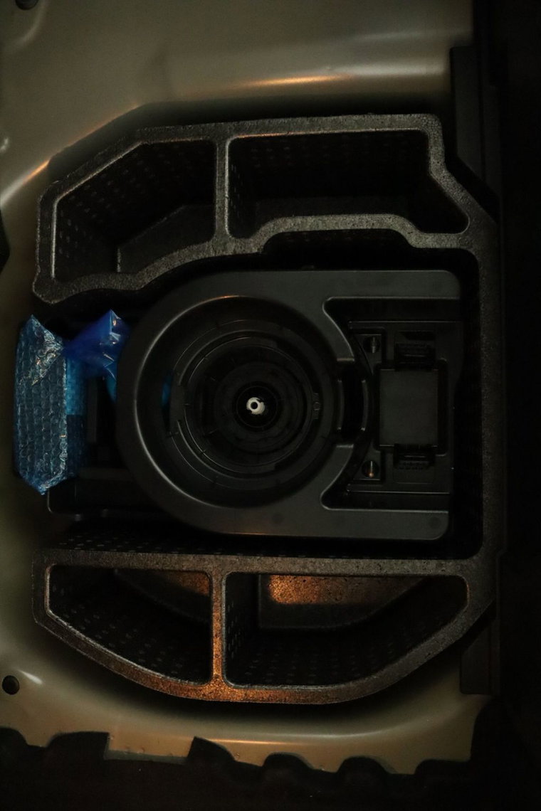 Vehicle Image 37
