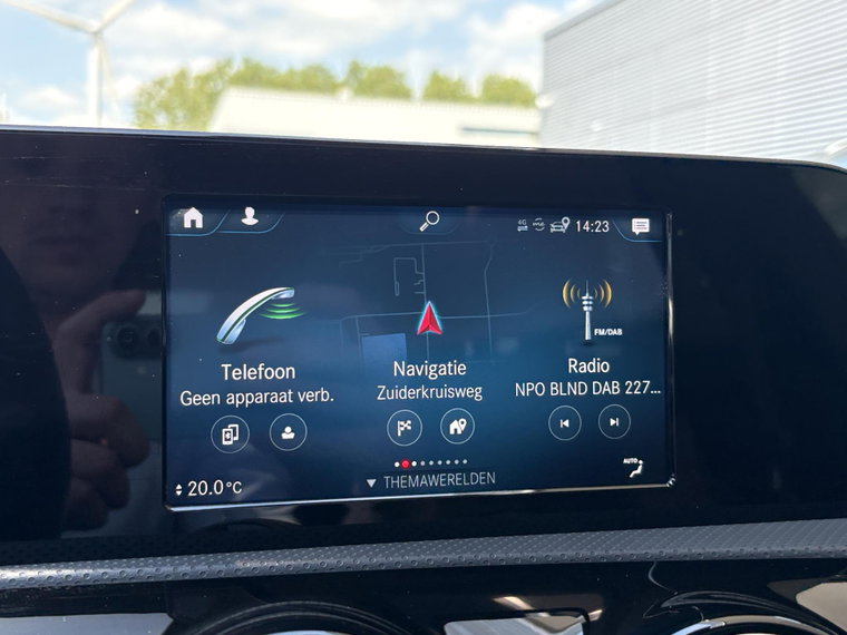Vehicle Image 33