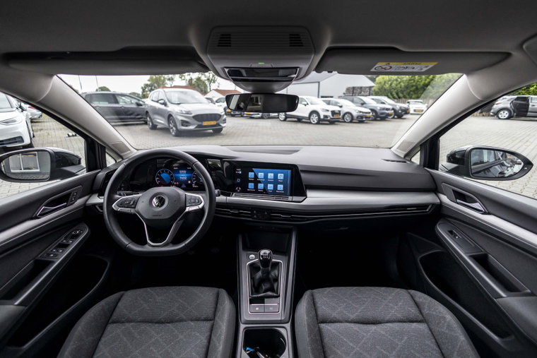 Vehicle Image 6