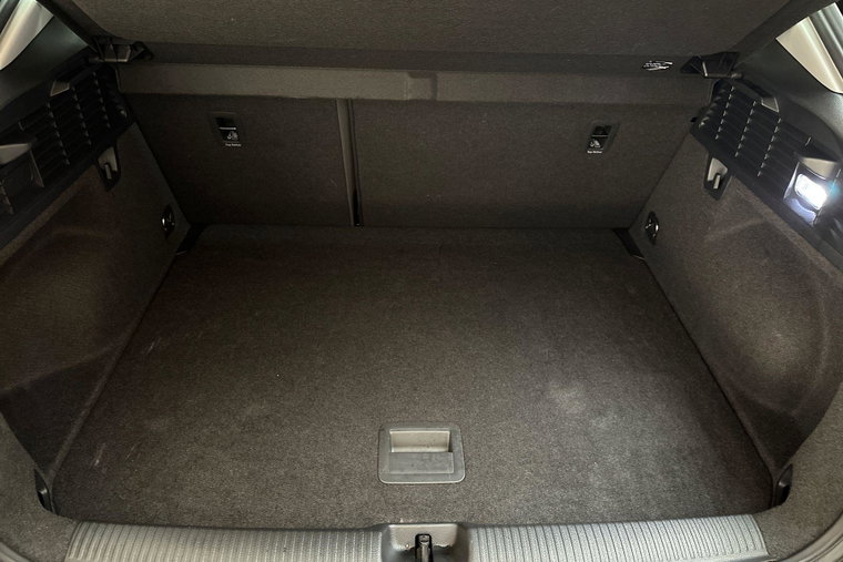 Vehicle Image 33