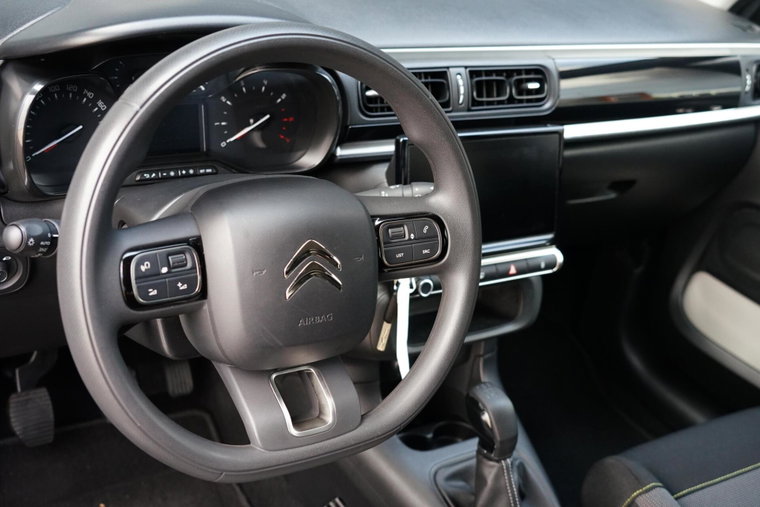 Vehicle Image 20