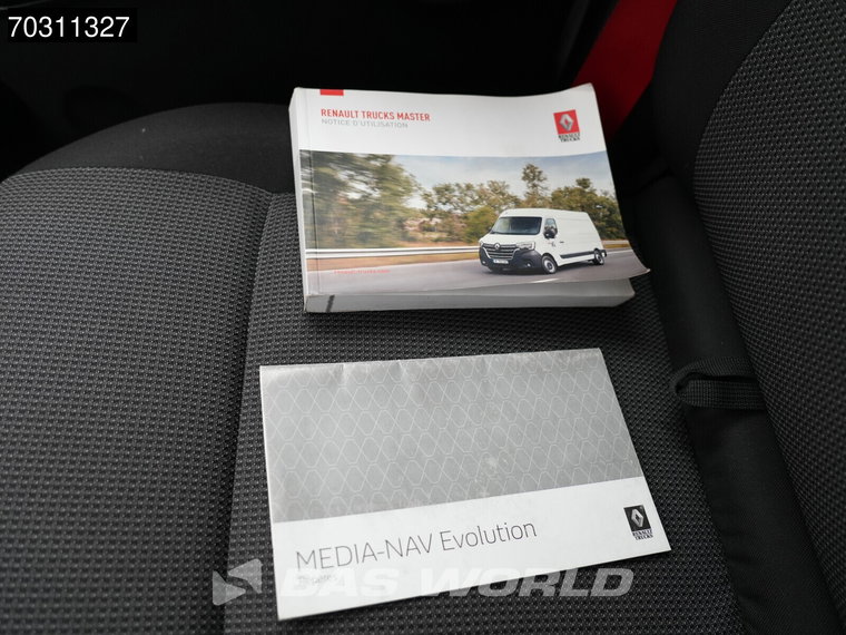 Vehicle Image 22