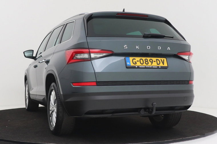 Vehicle Image 8