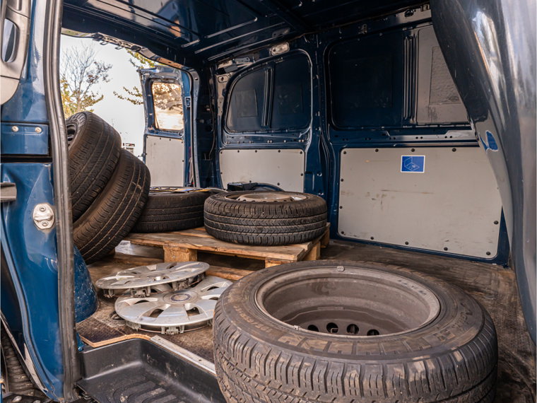 Vehicle Image 11