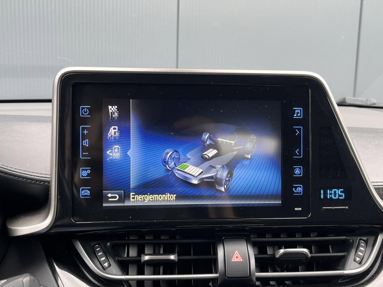 Vehicle Image 24