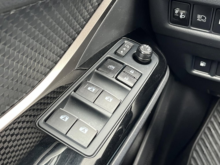 Vehicle Image 33
