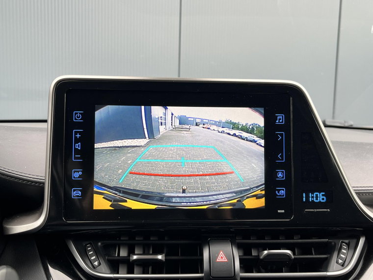 Vehicle Image 35