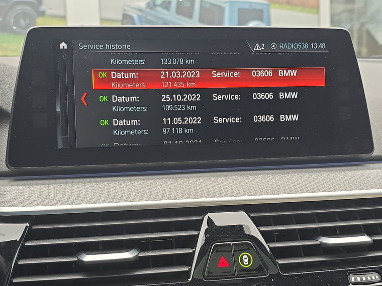 Vehicle Image 35