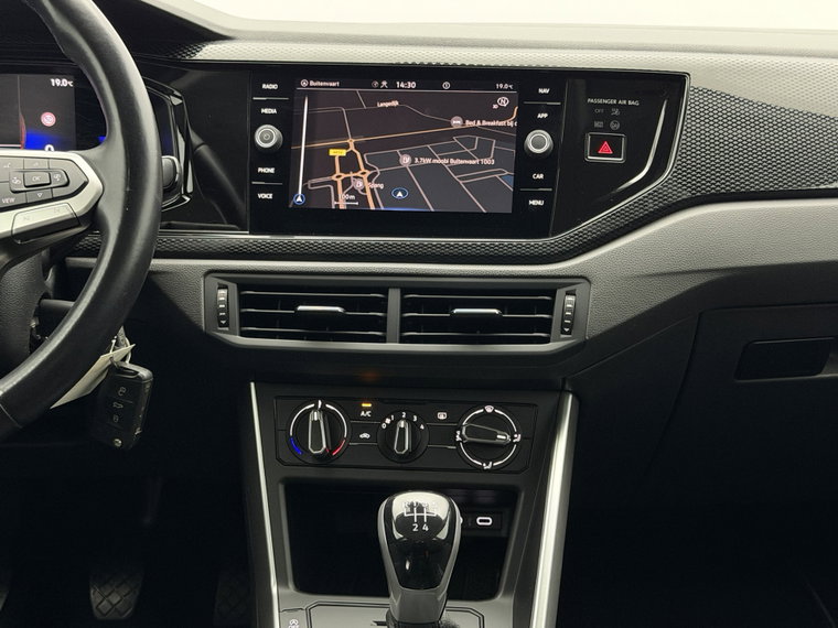 Vehicle Image 22