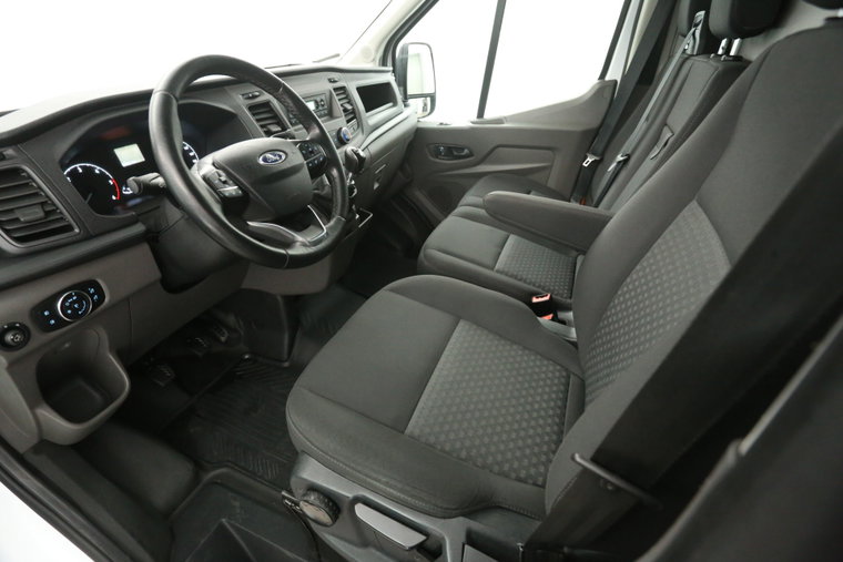 Vehicle Image 21