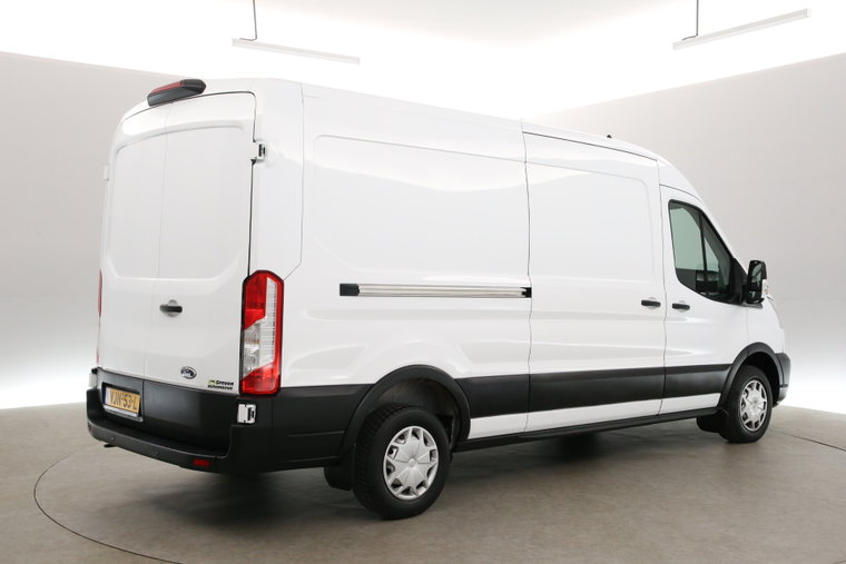 Vehicle Image 26