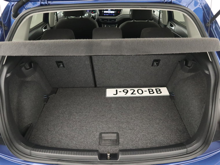 Vehicle Image 41