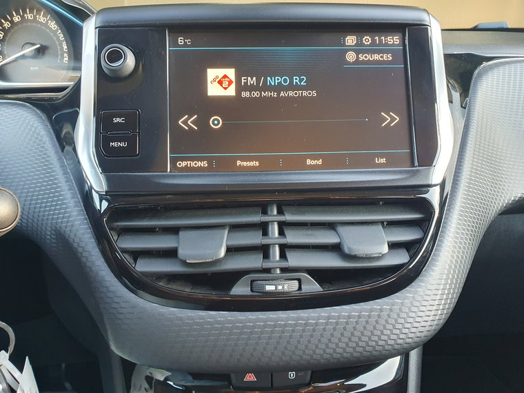 Vehicle Image 36