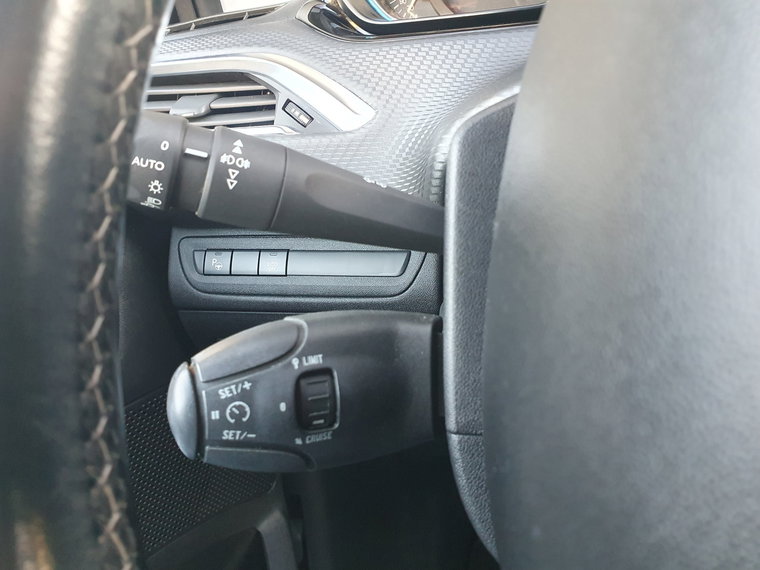 Vehicle Image 42