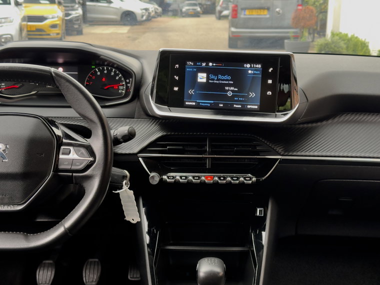 Vehicle Image 20