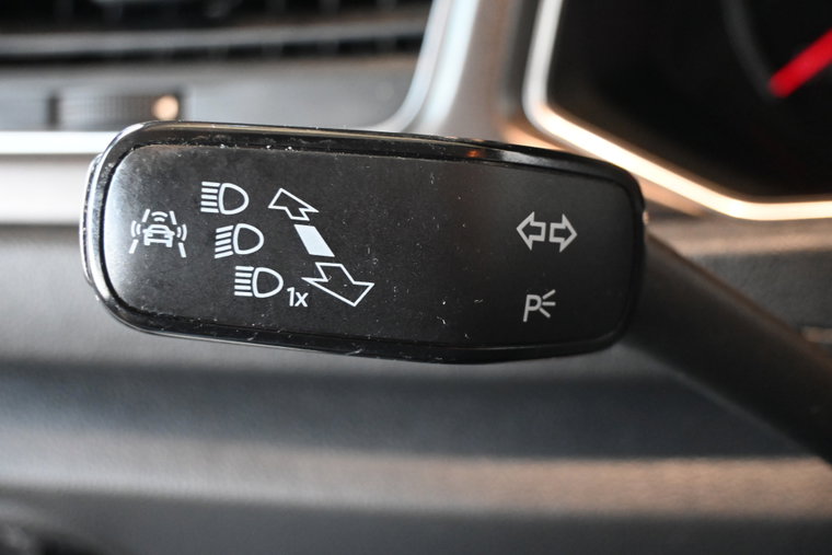 Vehicle Image 37