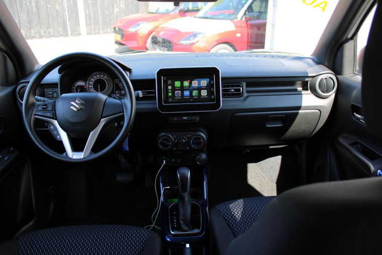 Vehicle Image 32