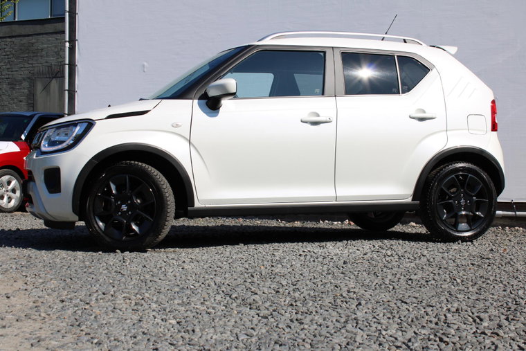 Vehicle Image 8