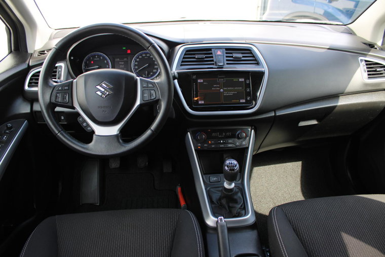 Vehicle Image 11