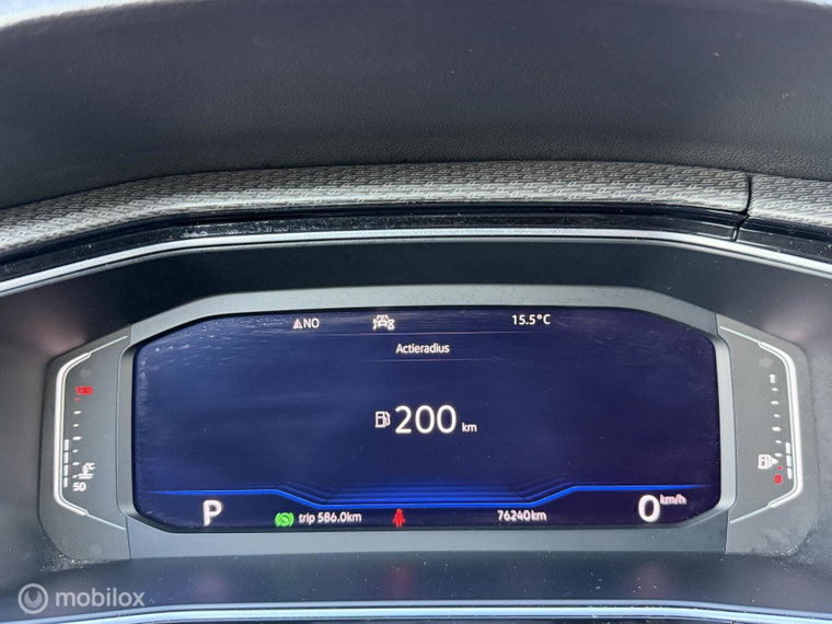 Vehicle Image 40