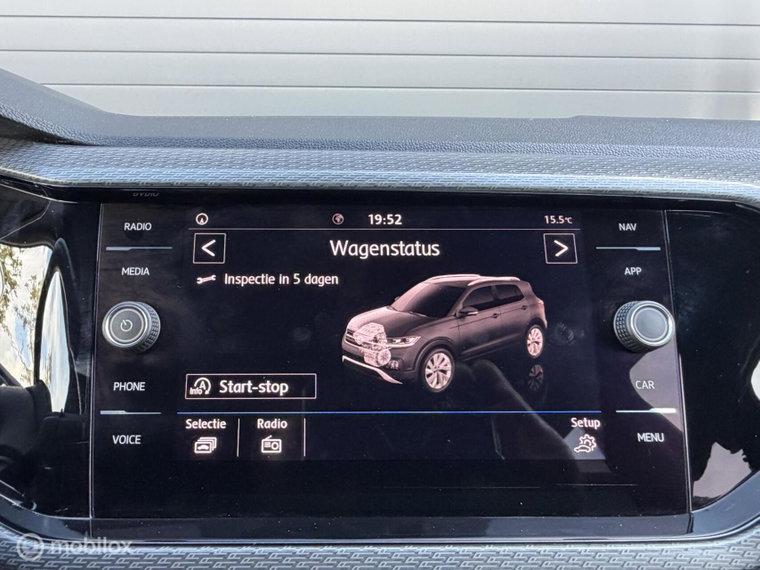 Vehicle Image 52