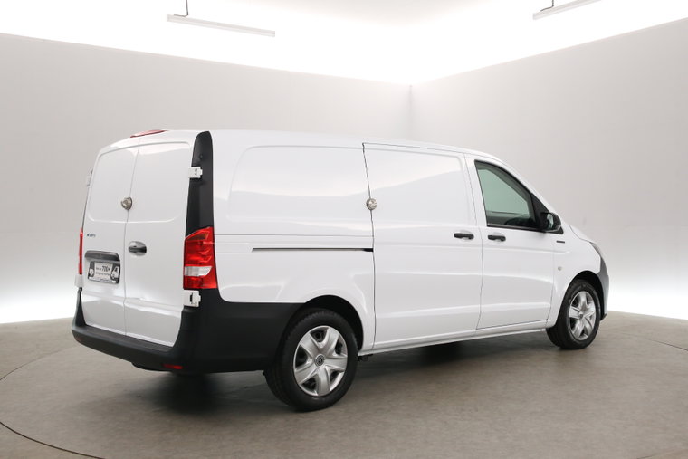 Vehicle Image 27
