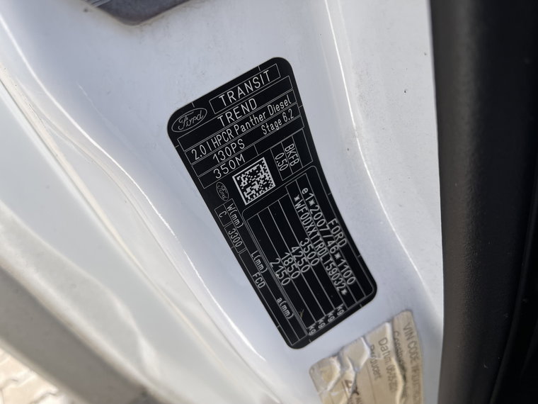 Vehicle Image 13
