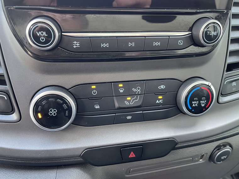 Vehicle Image 22
