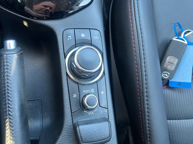 Vehicle Image 22