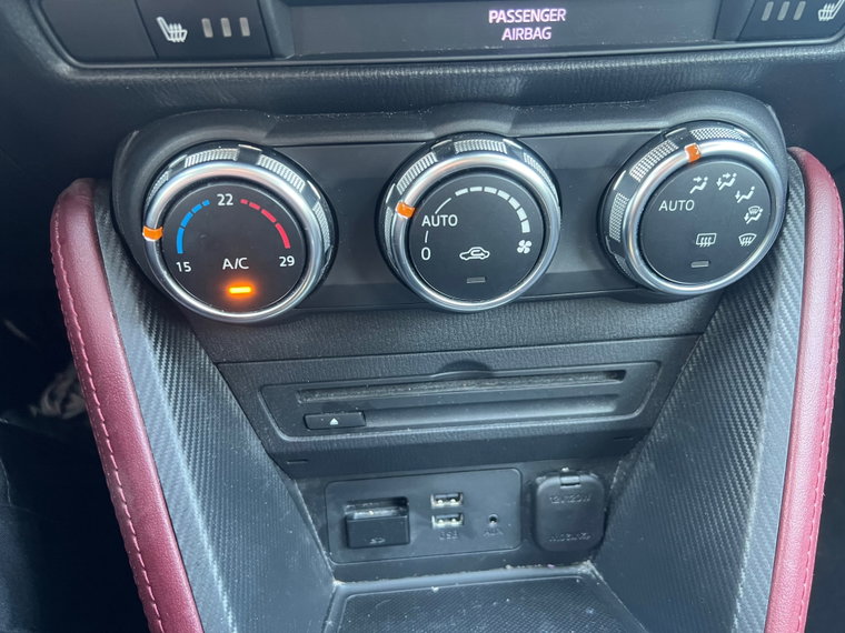 Vehicle Image 23