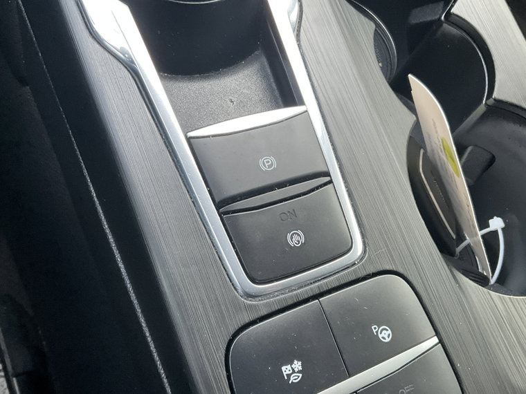 Vehicle Image 33