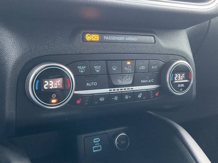 Vehicle Image 35