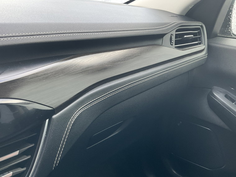 Vehicle Image 37