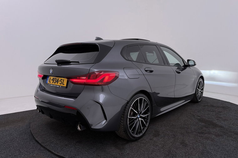 Vehicle Image 50