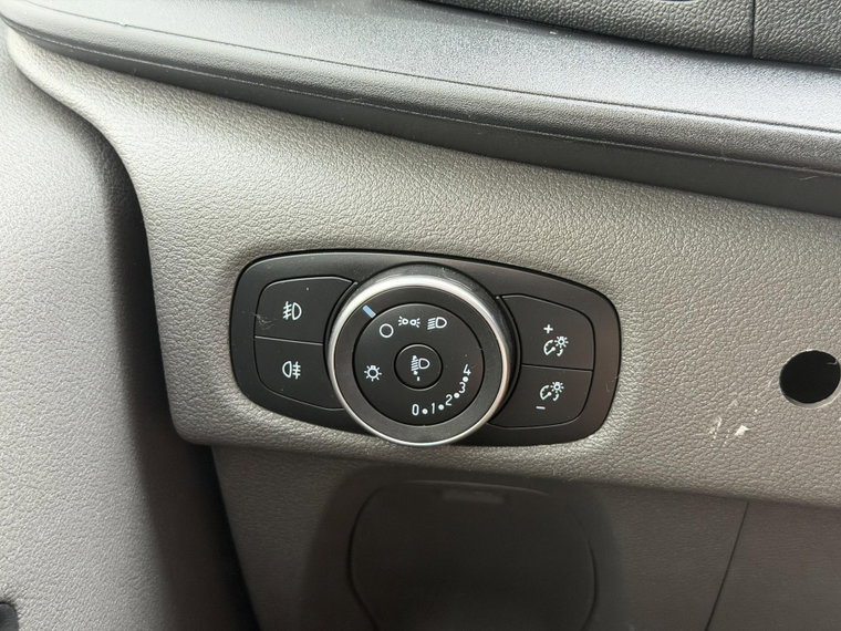 Vehicle Image 28