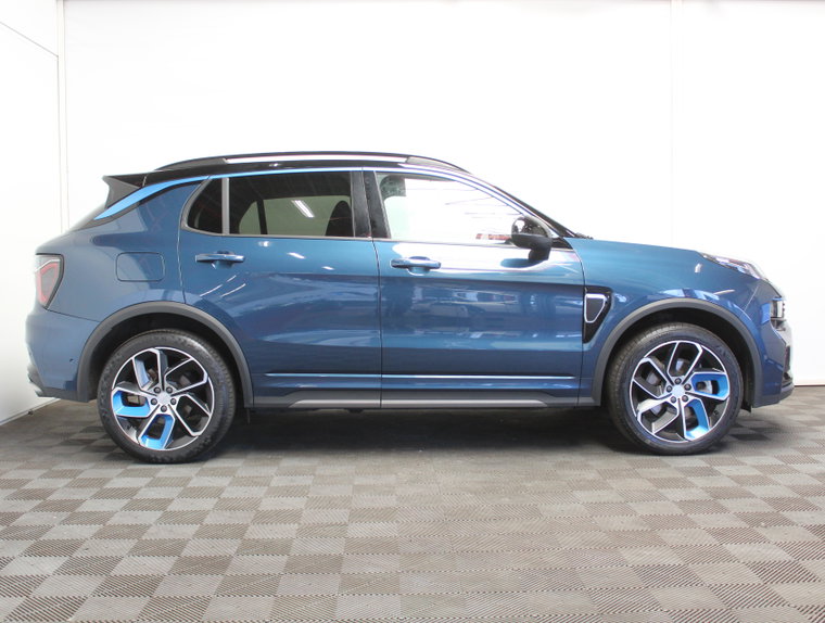 Vehicle Image 15