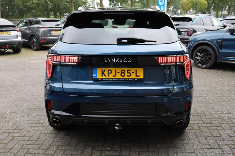 Vehicle Image 32