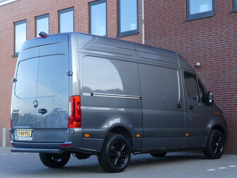 Vehicle Image 27