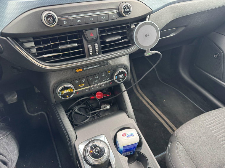 Vehicle Image 8