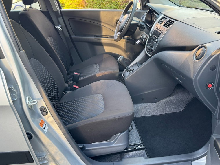 Vehicle Image 21