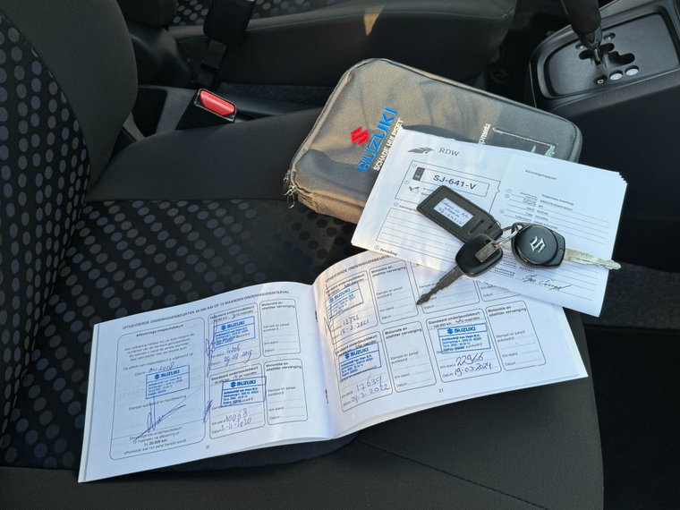 Vehicle Image 22